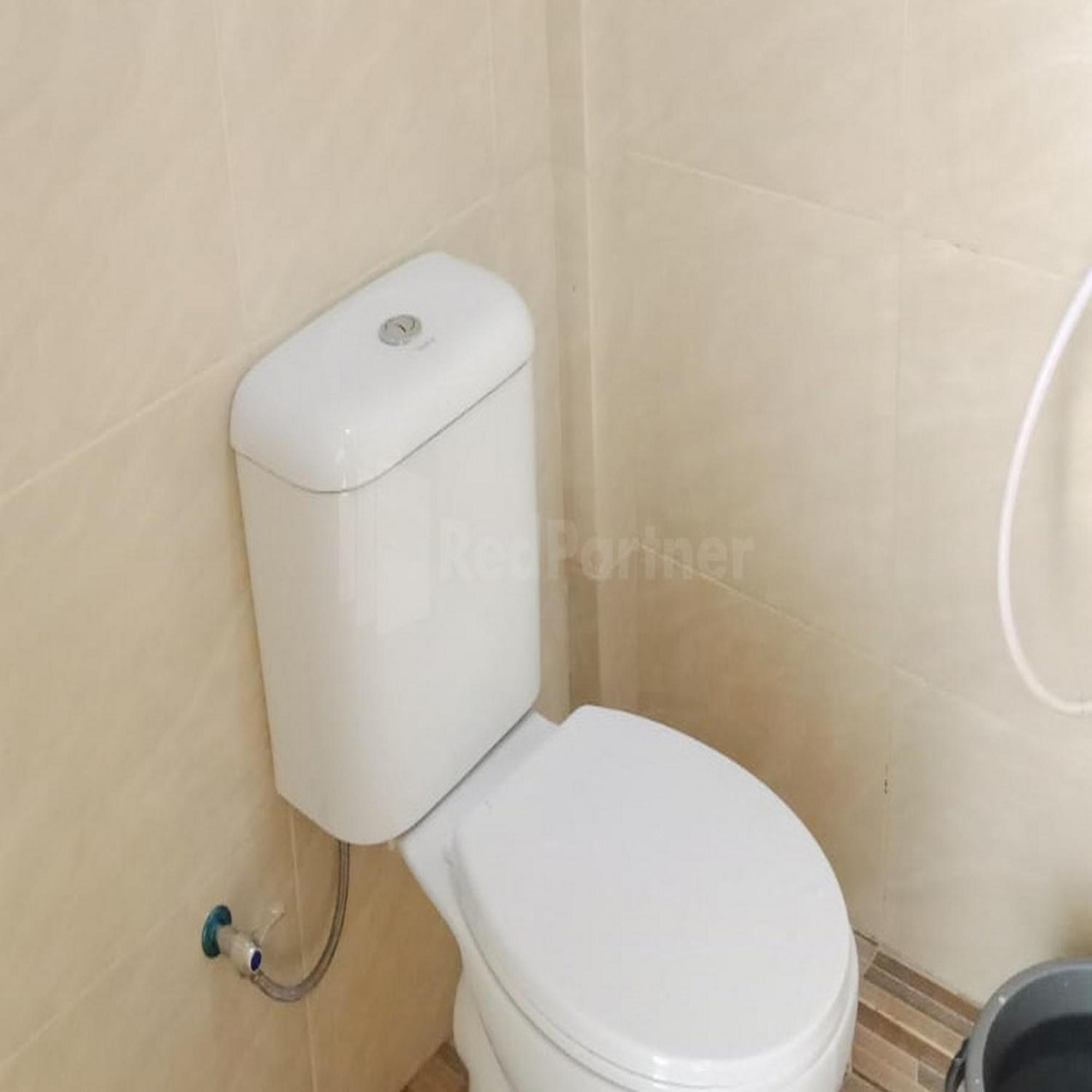 Wisma Pinggir Mitra Reddoorz Танджунг Пинанг Екстериор снимка